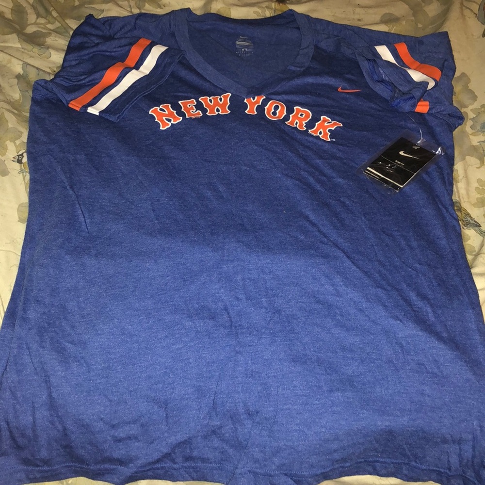 Nike short sleeve shirt
